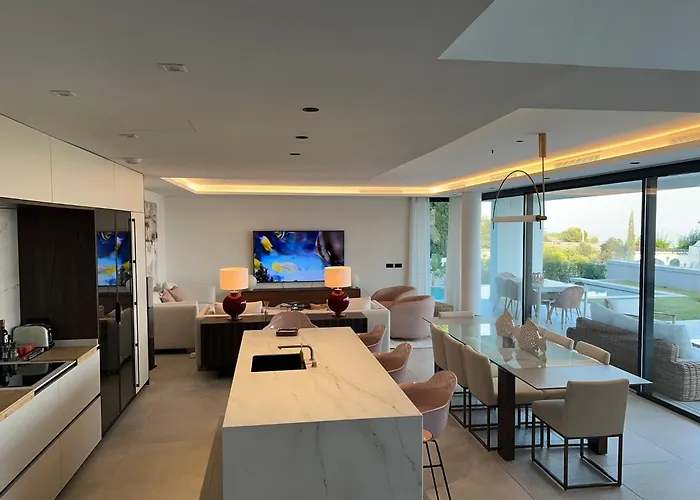 Sea Gardens Villa