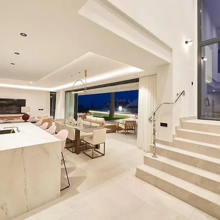 Sea Gardens Villa Nerja Exterior photo